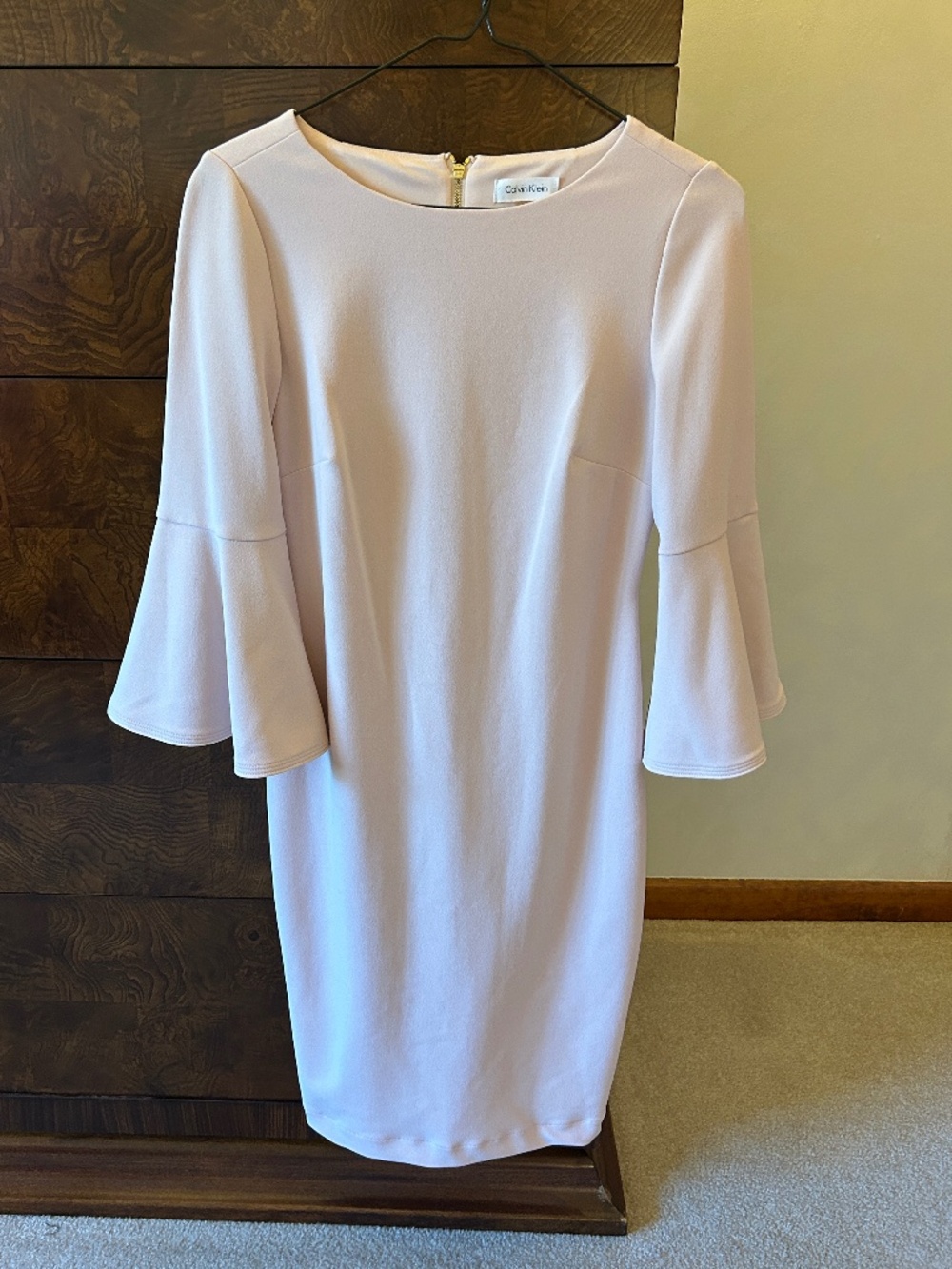 Blush pink Calvin Klein sheath dress size 2 bell sleeves